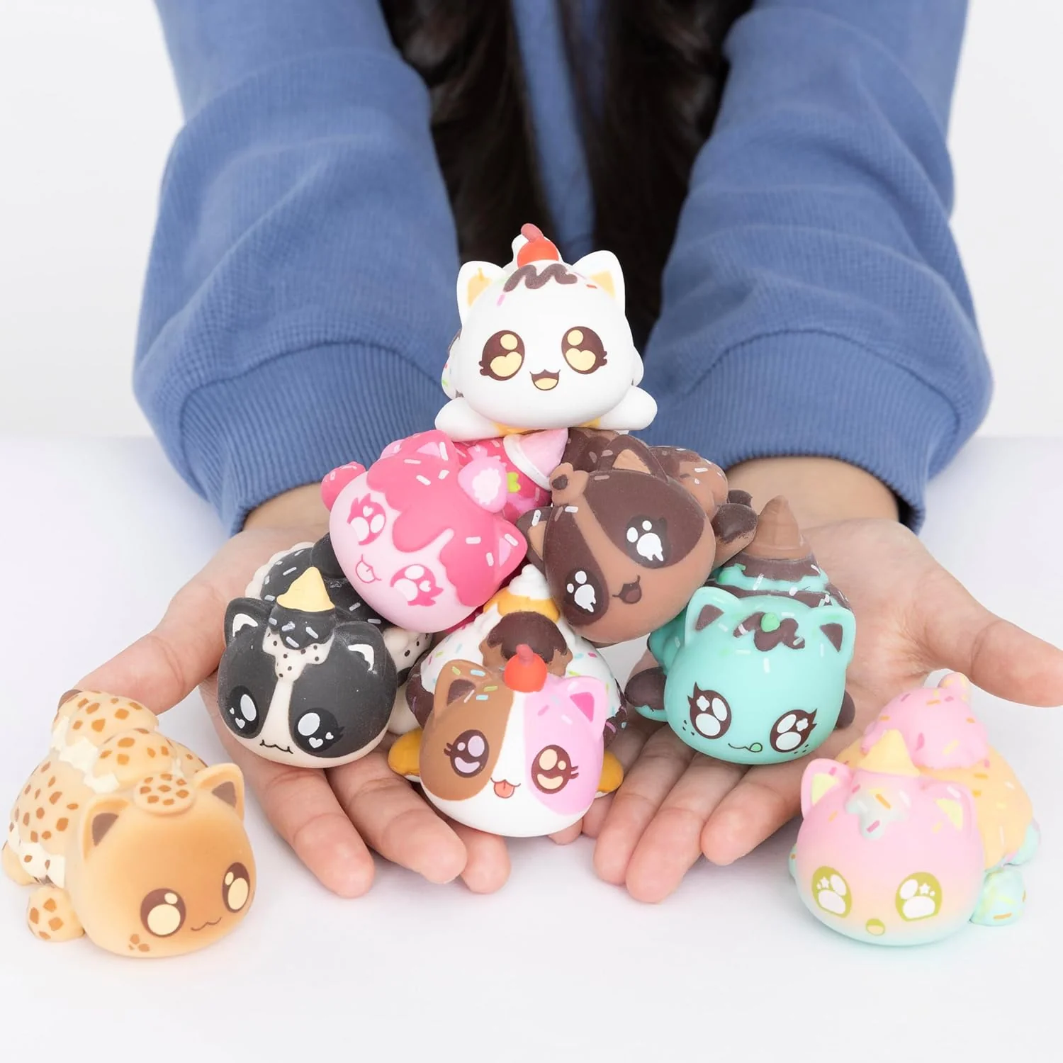 Aphmau MeeMeow Mystery Squishy Figures – Series 3 Ice Cream | Official Aphmau Merch | 1 of 8 Surprise Cats in Blind Box | Collectible Fidget Toy for Kids Ages 5+ - Image 4