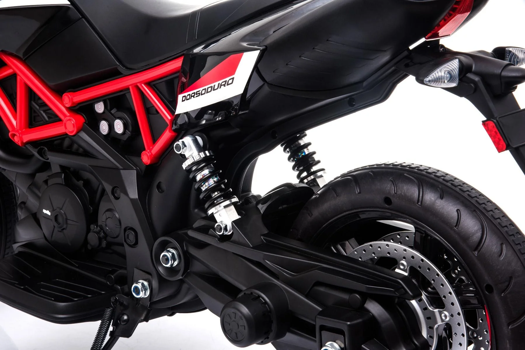 Aprilia Dorsoduro 900 Bike 12V White - Image 3