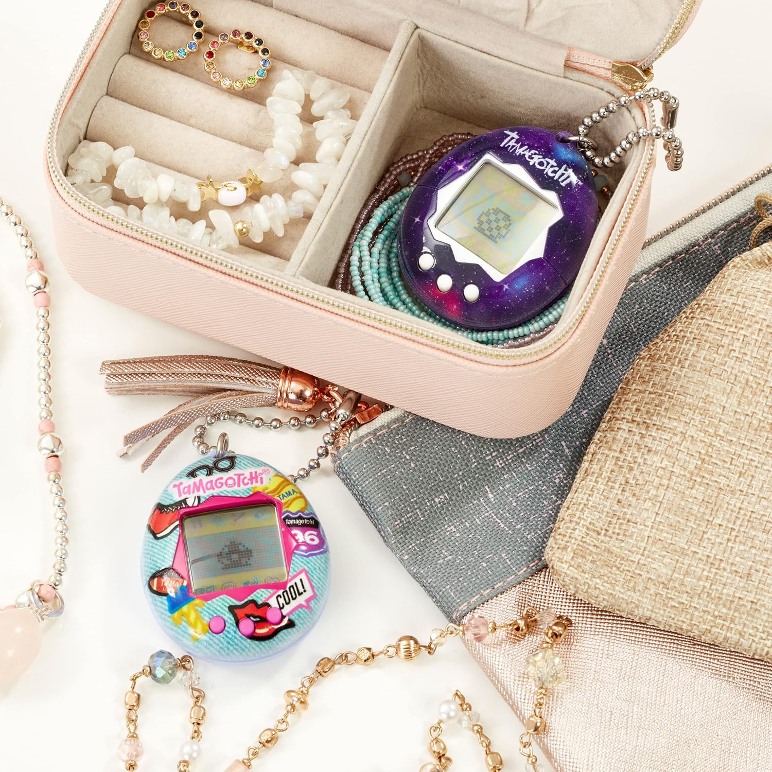 Bandai Tamagotchi Original 90S 42940 - Image 4