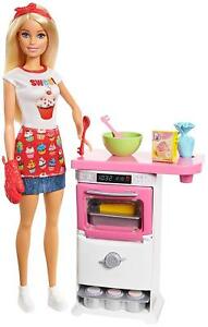Barbie Bakery Chef Doll and Playset FHP57 - Image 2