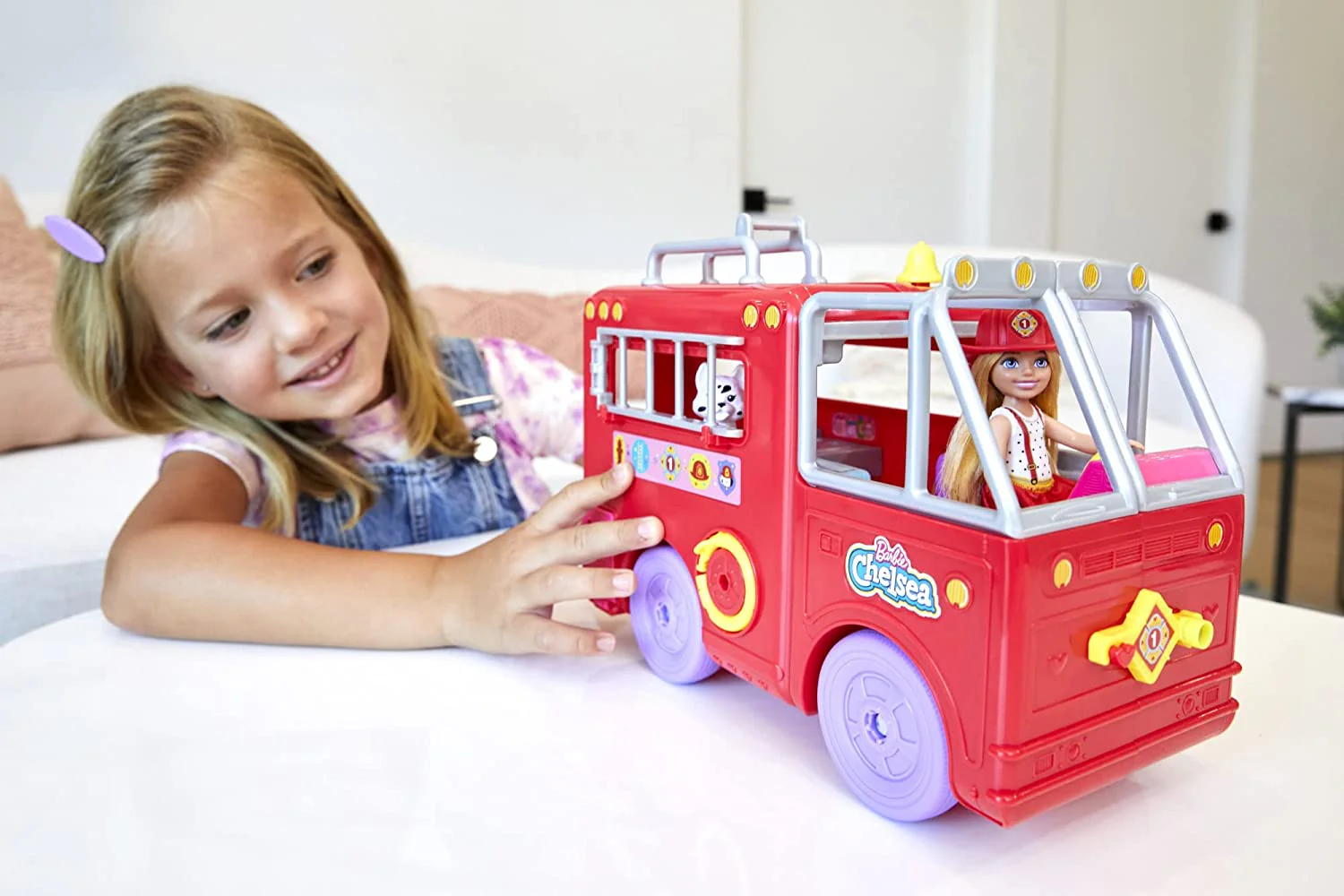 Barbie Chelsea Can Be Firetruck Playset HCK73