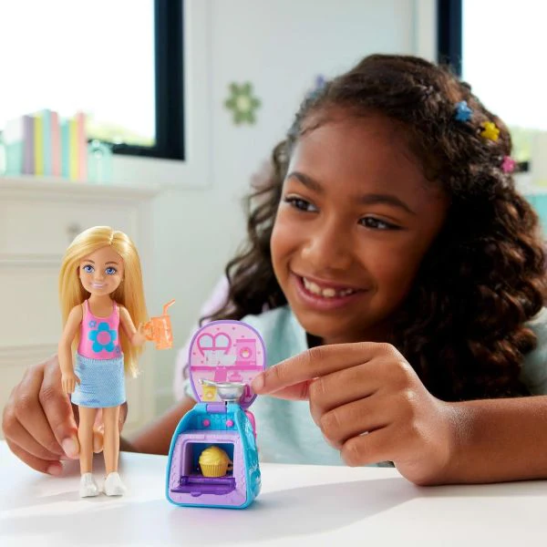 Barbie Club Chelsea Backpack Surprise Blonde doll JBF46 - Image 2