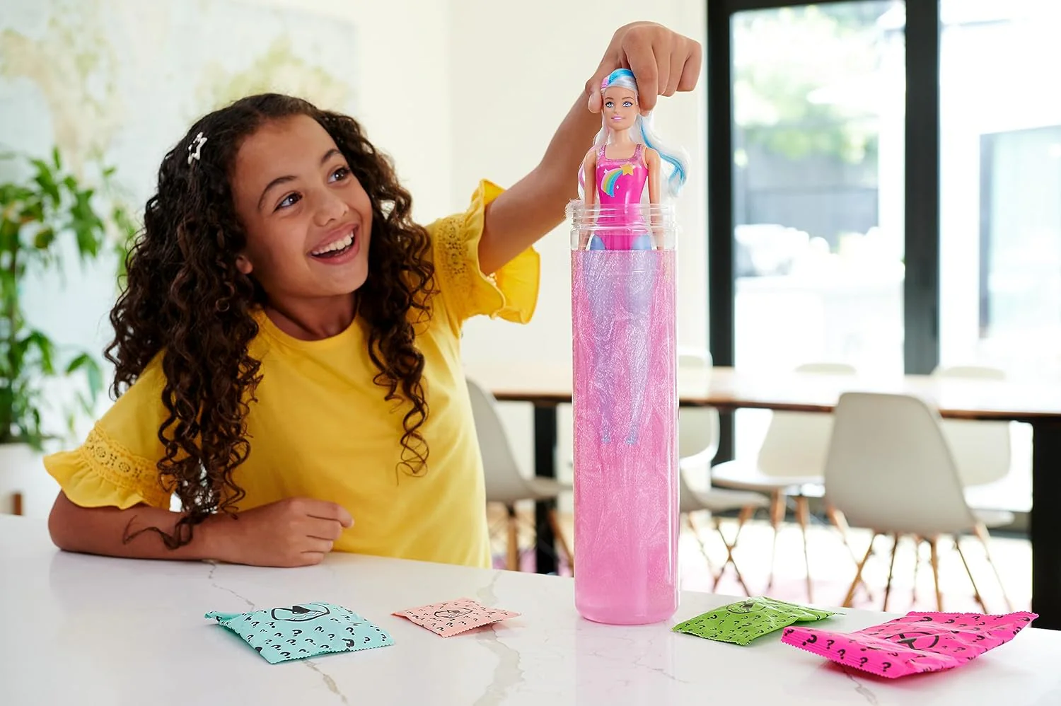 Barbie Color Reveal Rainbow Galaxy HJX61 - Image 2