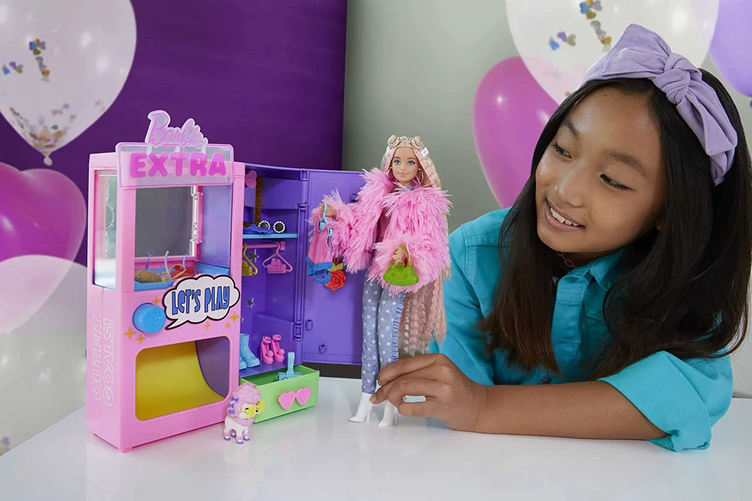 Barbie Extra Fashion Vending Machine Playset HFG75