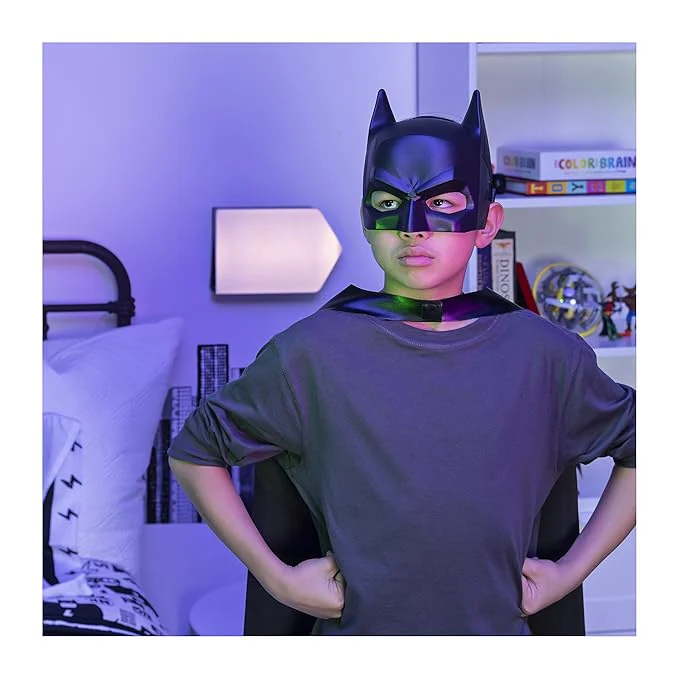 Batman Classic Mask and Cape Set 6055956 - Image 2