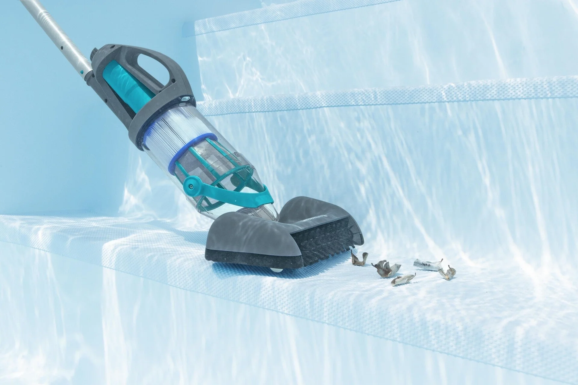 Bestway Aquagrip Handheld Pool Vacuum 58946 - Image 7