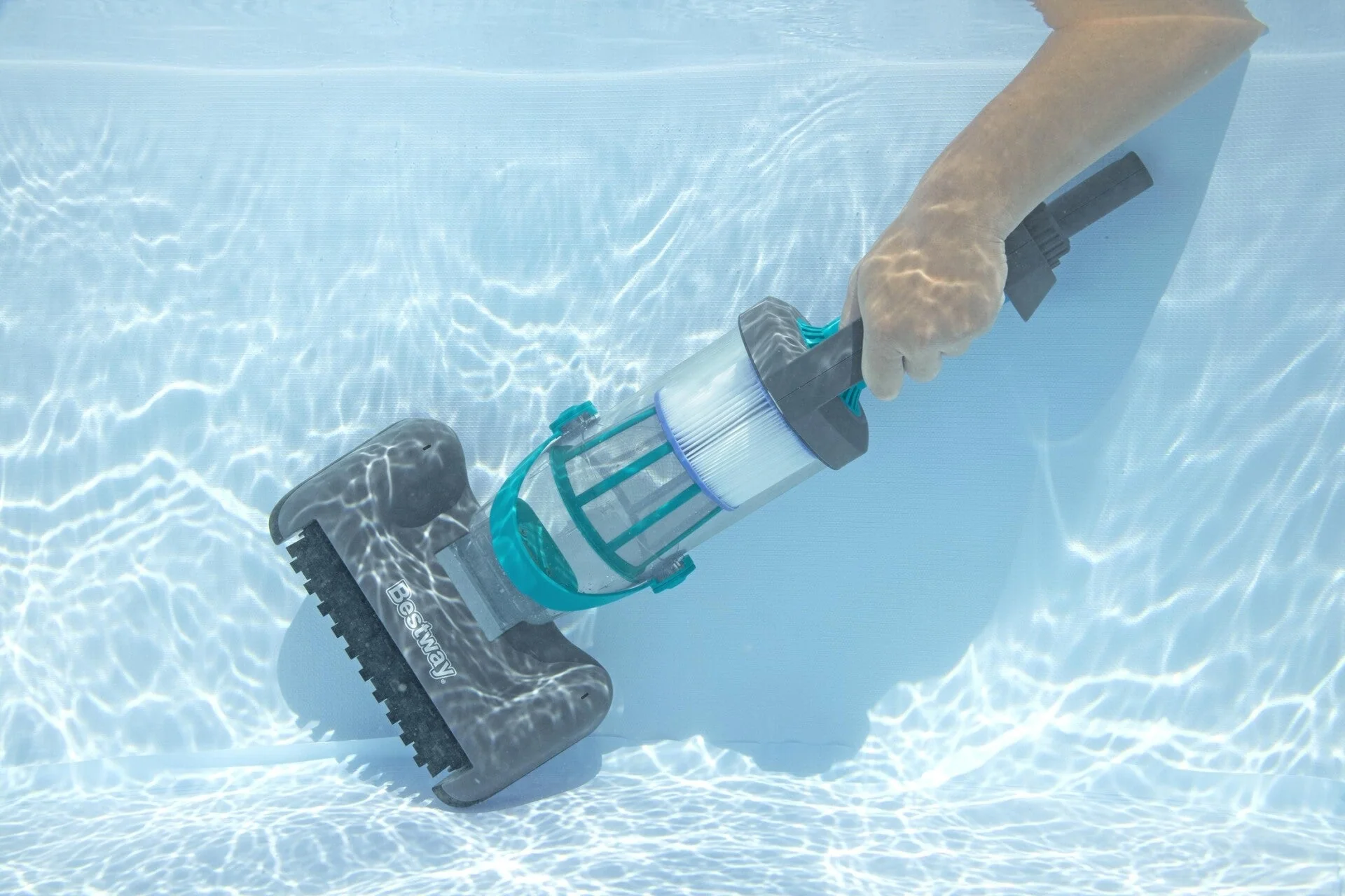 Bestway Aquagrip Handheld Pool Vacuum 58946 - Image 9