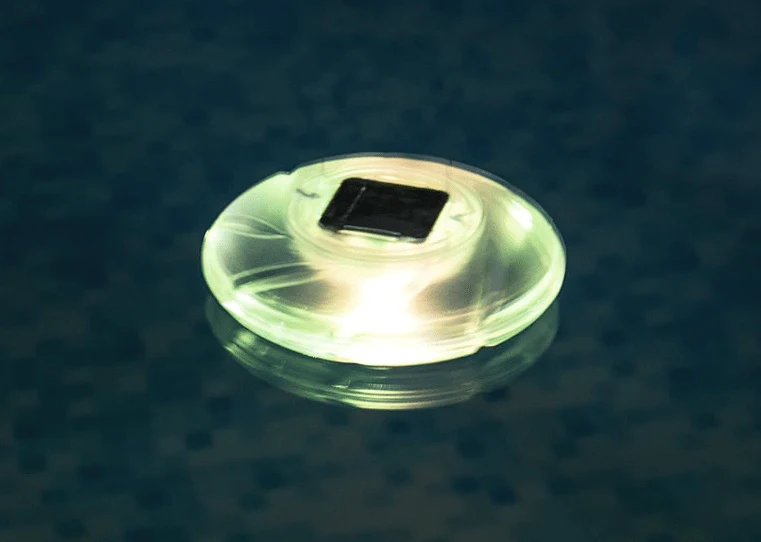 Bestway Flowclear Solar Float Lamp 58111 - Image 5