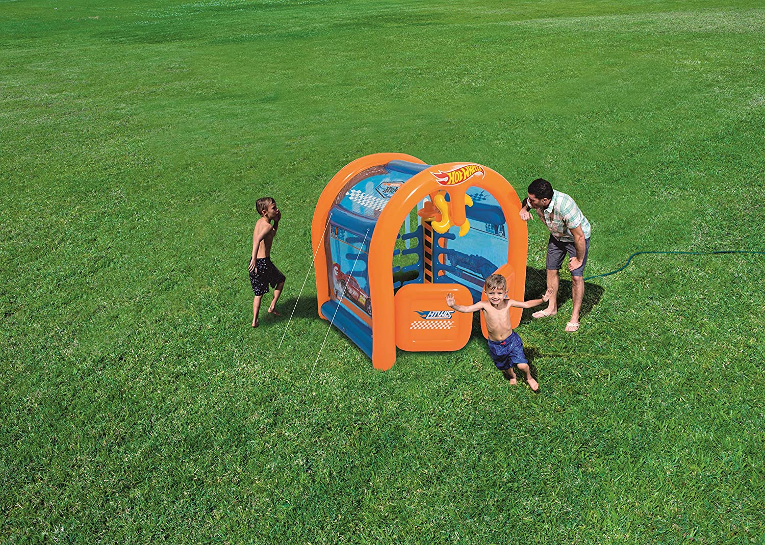 Bestway Hot Wheels Car Wash Center 1.914m x 1.73m x 2.03m 93406 - Image 2