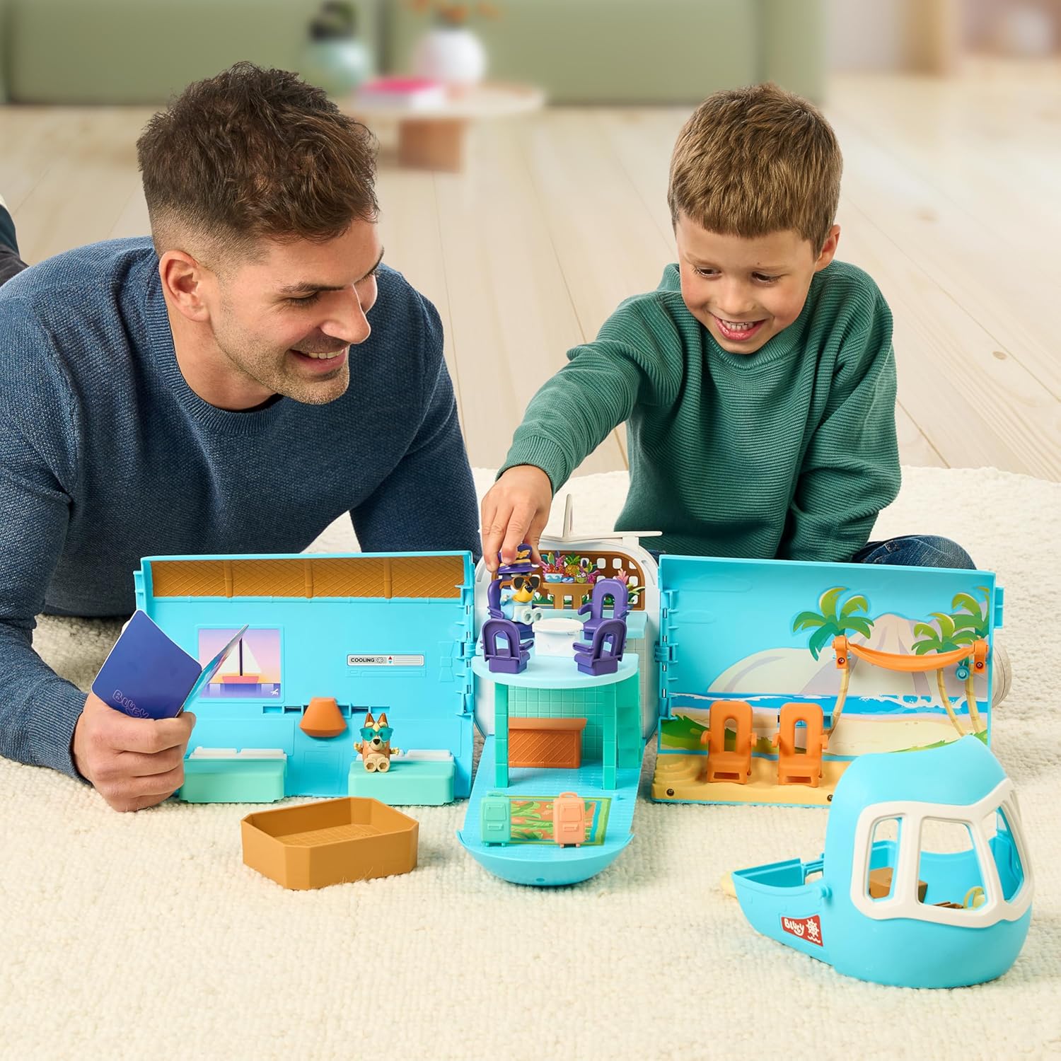 Bluey 3-in-1 Transforming Plane Playset – Plane, Resort & Boat | Lights, Sounds & Exclusive Bluey & Bingo Figures - Image 10