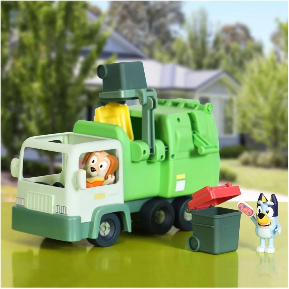 Bluey Garbage Truck 17170 - Image 2