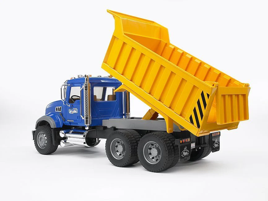 Bruder Mack Granite Dump Truck 02815