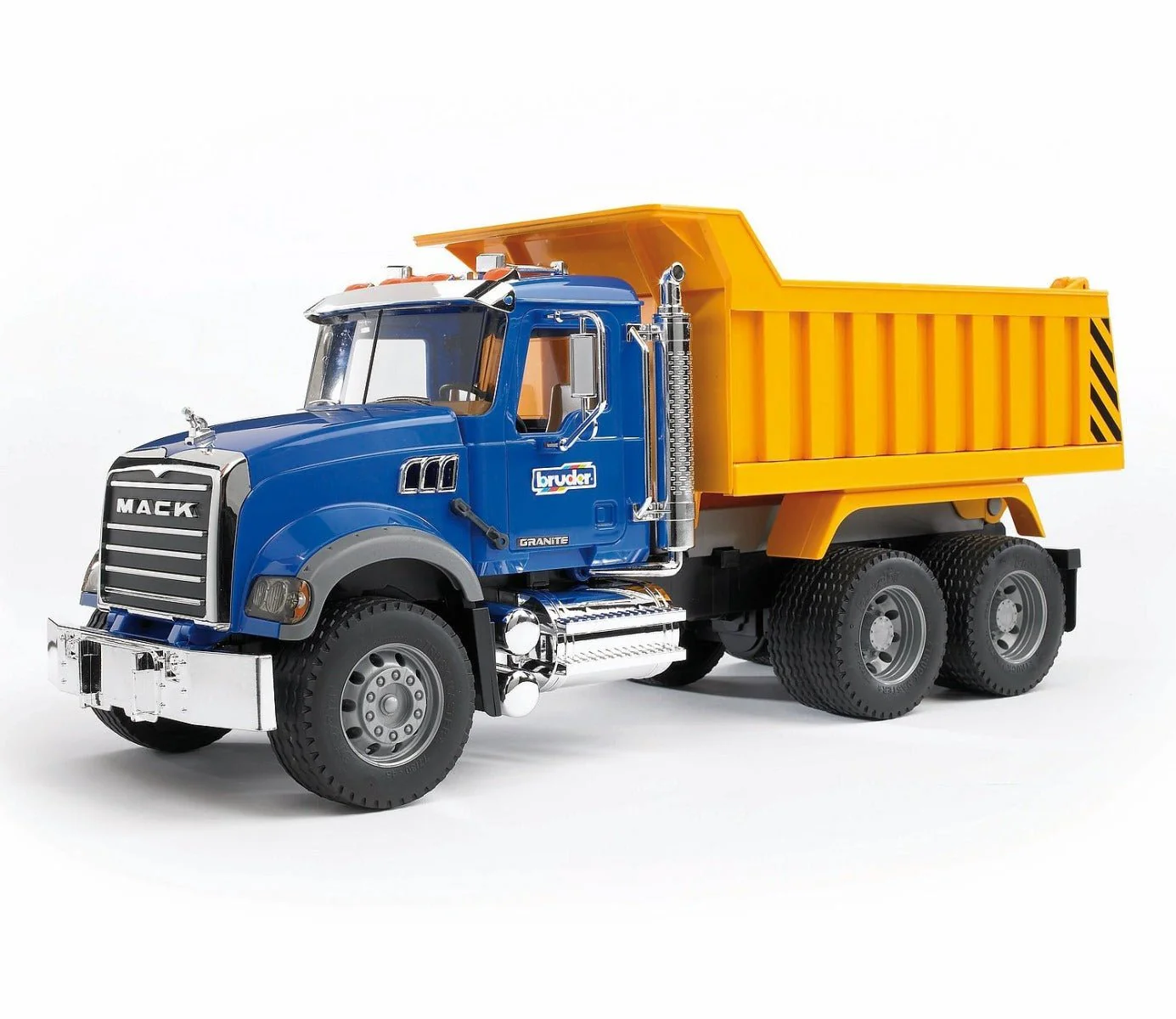 Bruder Mack Granite Dump Truck 02815 - Image 4