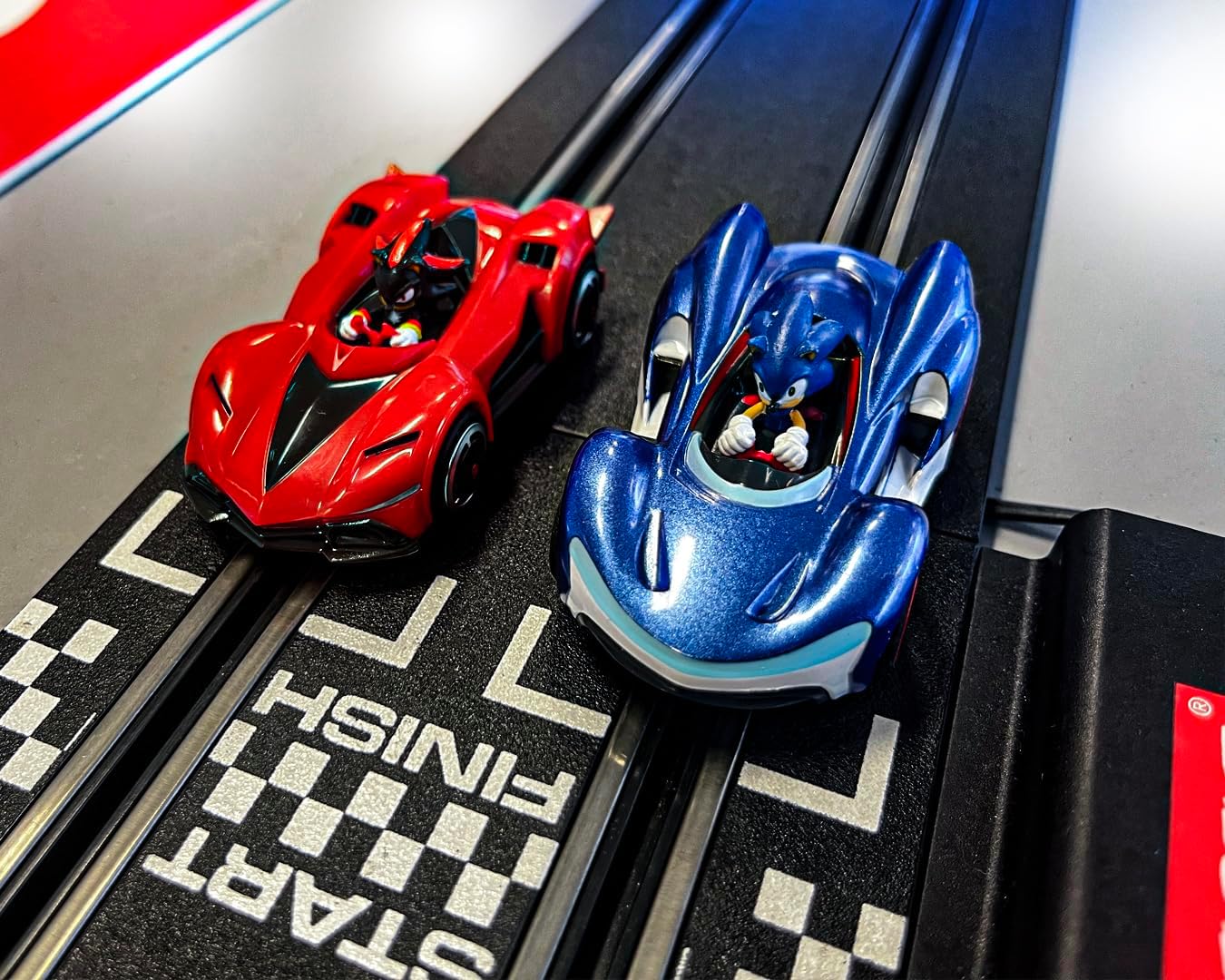 Carrera Sonic The Hedgehog First Year Bluey & Bingo Mario Kart 62566 - Image 2