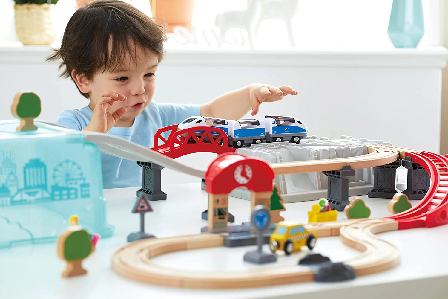 City Train Bucket Railway Set - 48 Pieces - Image 2