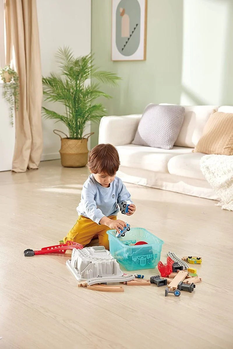 City Train Bucket Railway Set - 48 Pieces - Image 3