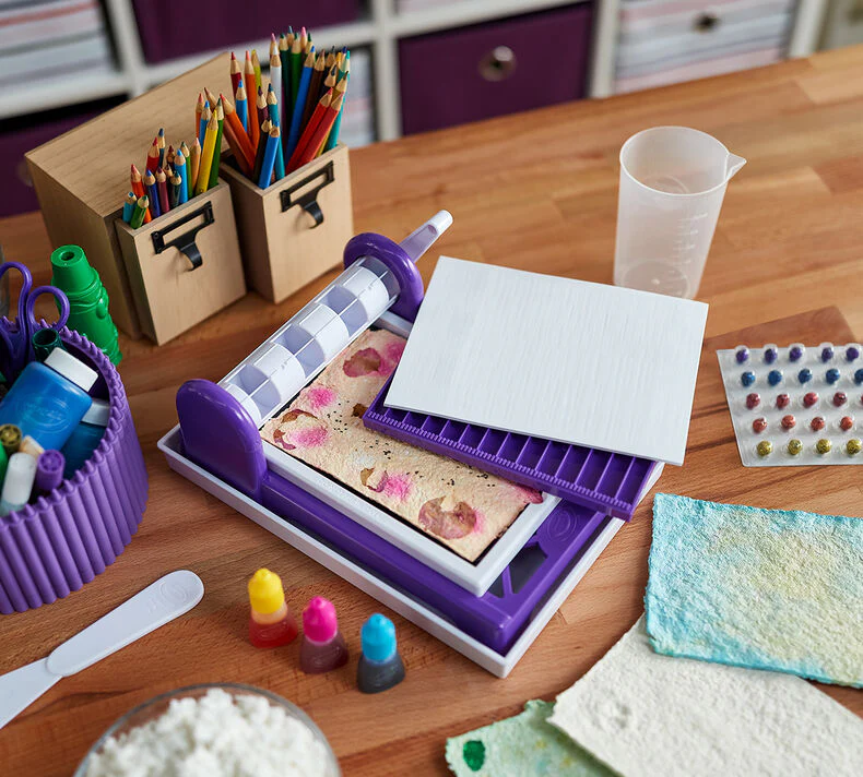 Crayola DIY Paper Maker 74-7407 - Image 3