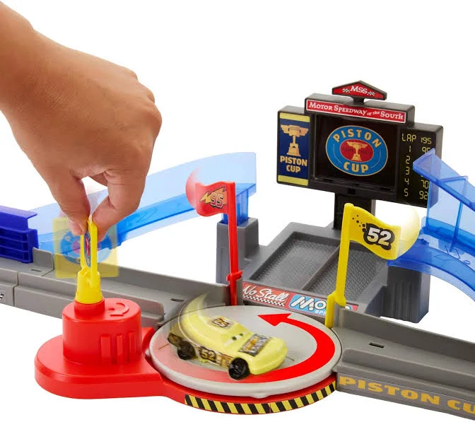 Disney And Pixar Cars Piston Cup Stunting Speedway Playset JHL42 - Image 7