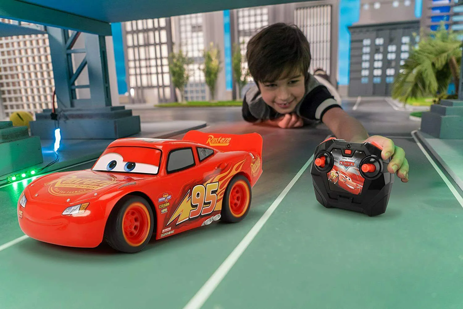 Disney Cars 3 RC Cars 3 Lightning McQueen Turbo 203084028 - Image 4