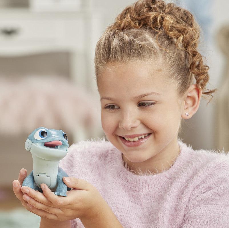 Disney Frozen Fire Spirit's Snowy Snack Salamander Toy E8568 - Image 3