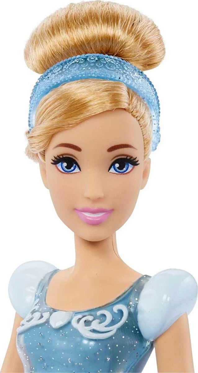 Disney Princess Fashion Doll Cinderella HLW06 - Image 3