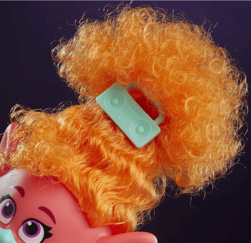 DreamWorks Trolls World Tour Stylin' DJ Suki E8006 - Image 3