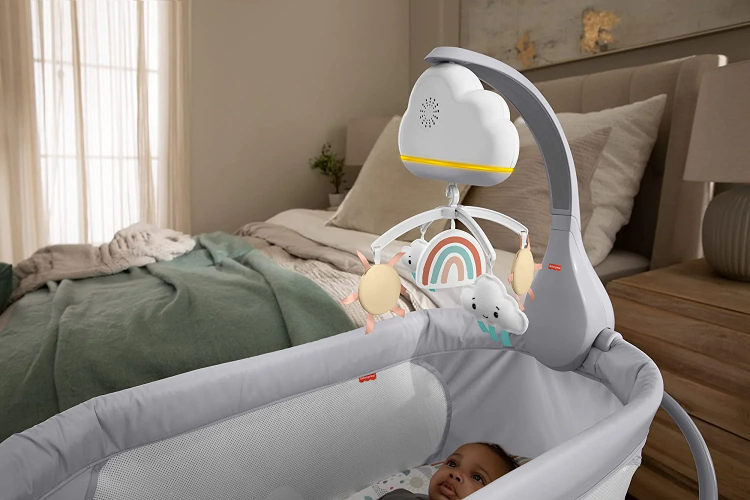 Fisher-Price Rainbow Showers Bassinet to Bedside Mobile HBP40 - Image 3