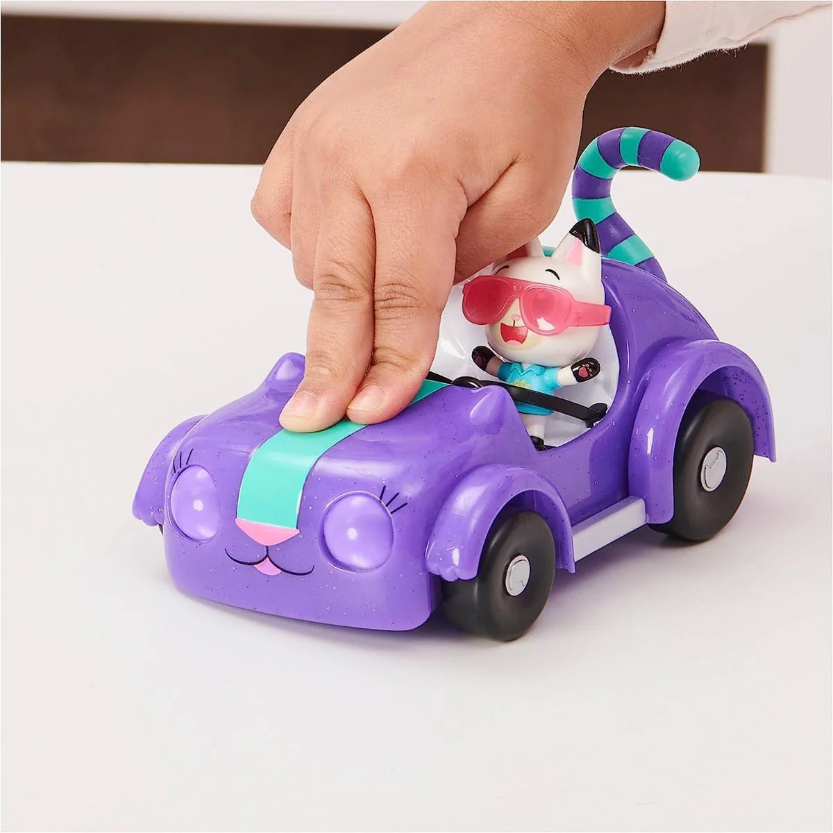 Gabby's Dollhouse Carlita & Pandy Paws Picnic Vehicle 6062145 - Image 4