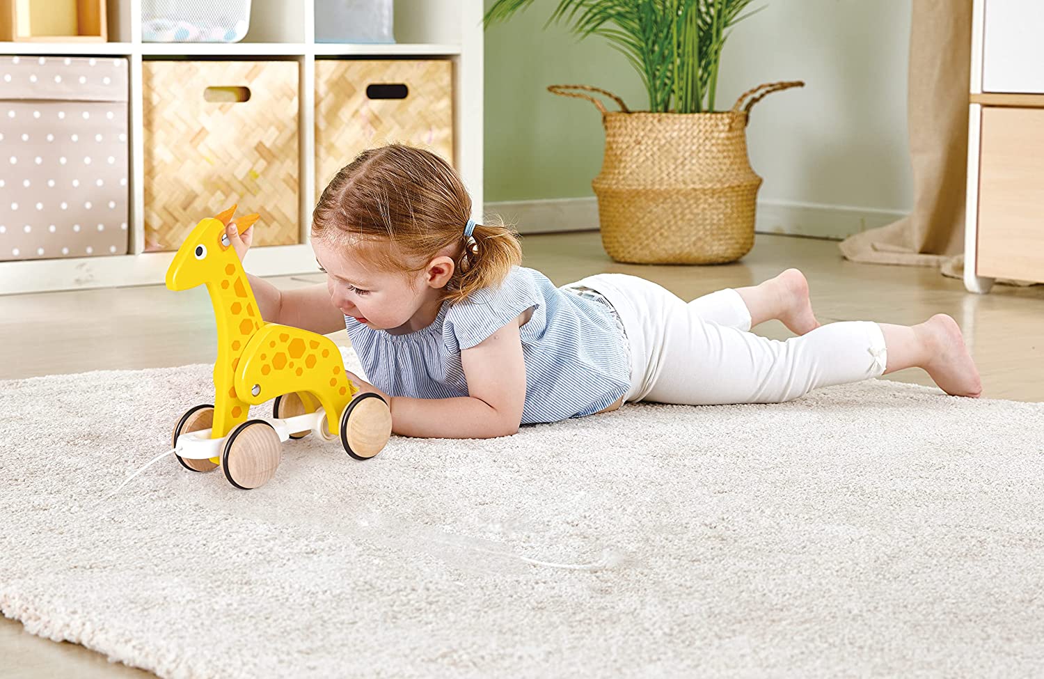 Hape Push and Pull Giraffe Wooden Pull Along Toy - Image 7