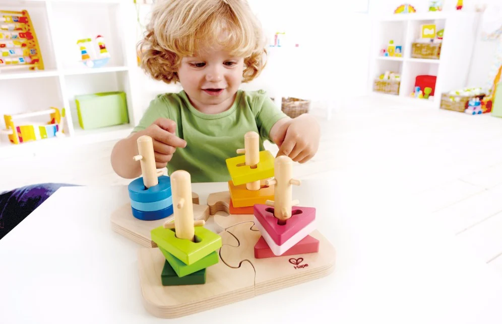 Hape Wooden Creative Peg Puzzle -16pcs - Image 4