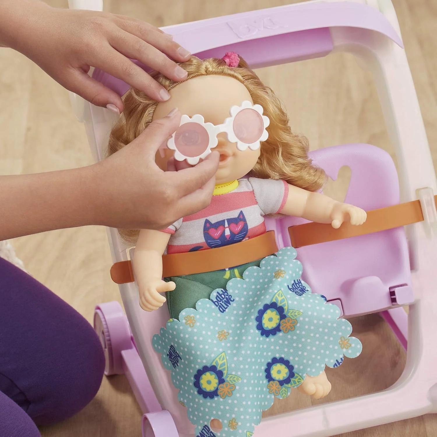 Hasbro Littles By Baby Alive Push And Kick Stroller Little Ana E6703 - Image 4