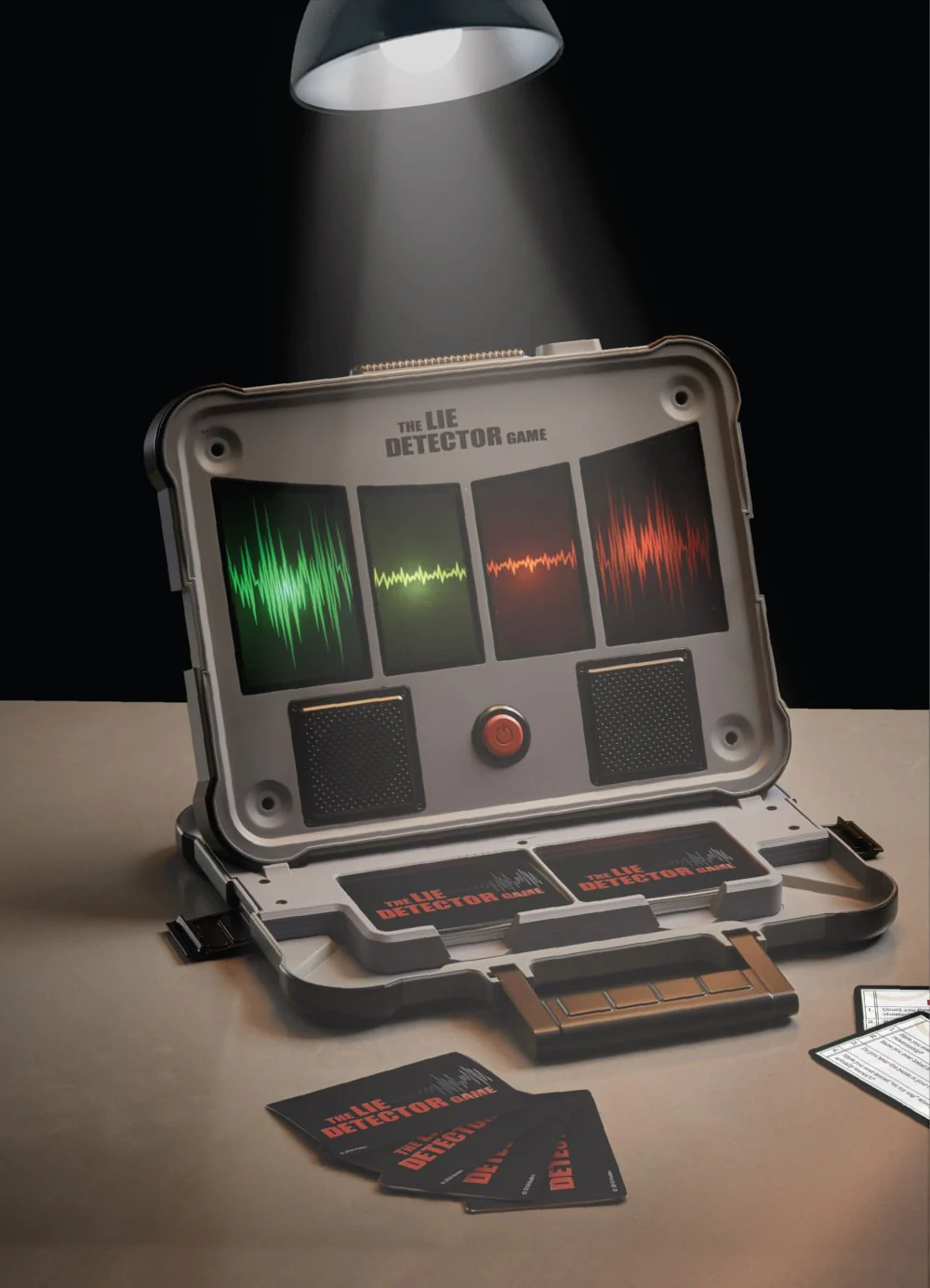 Hasbro The Lie Detector Game E4641 - Image 2