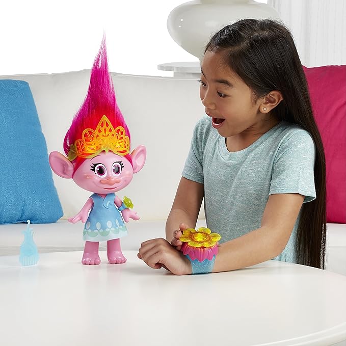 Hasbro Trolls Hug Time Poppy B6568 - Image 4