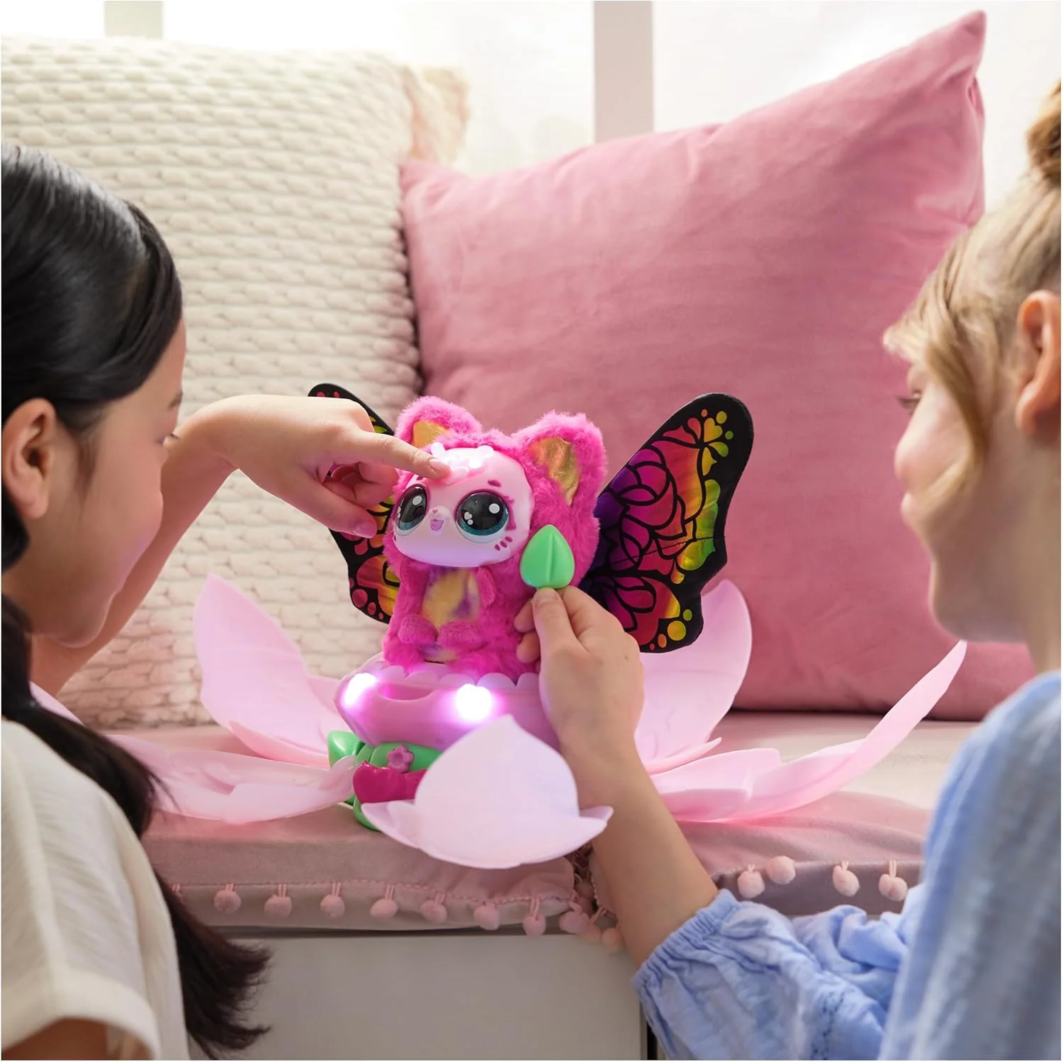 Hatchimals Bloomables Kittyfly Interactive Toy – 100+ Sounds & Reactions | Ages 4+ - Image 4