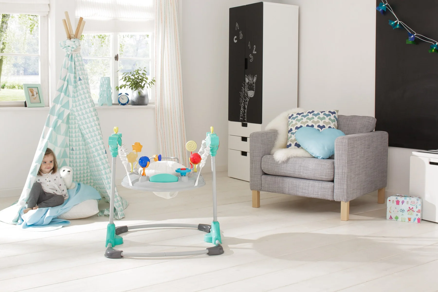 Hauck Jump A Round Hearts Baby Walker 646021 - Image 5