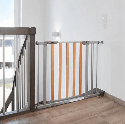 Hauck Woodlock Safegate 75-80cm with Extension 21cm Silver 595015 - Image 3