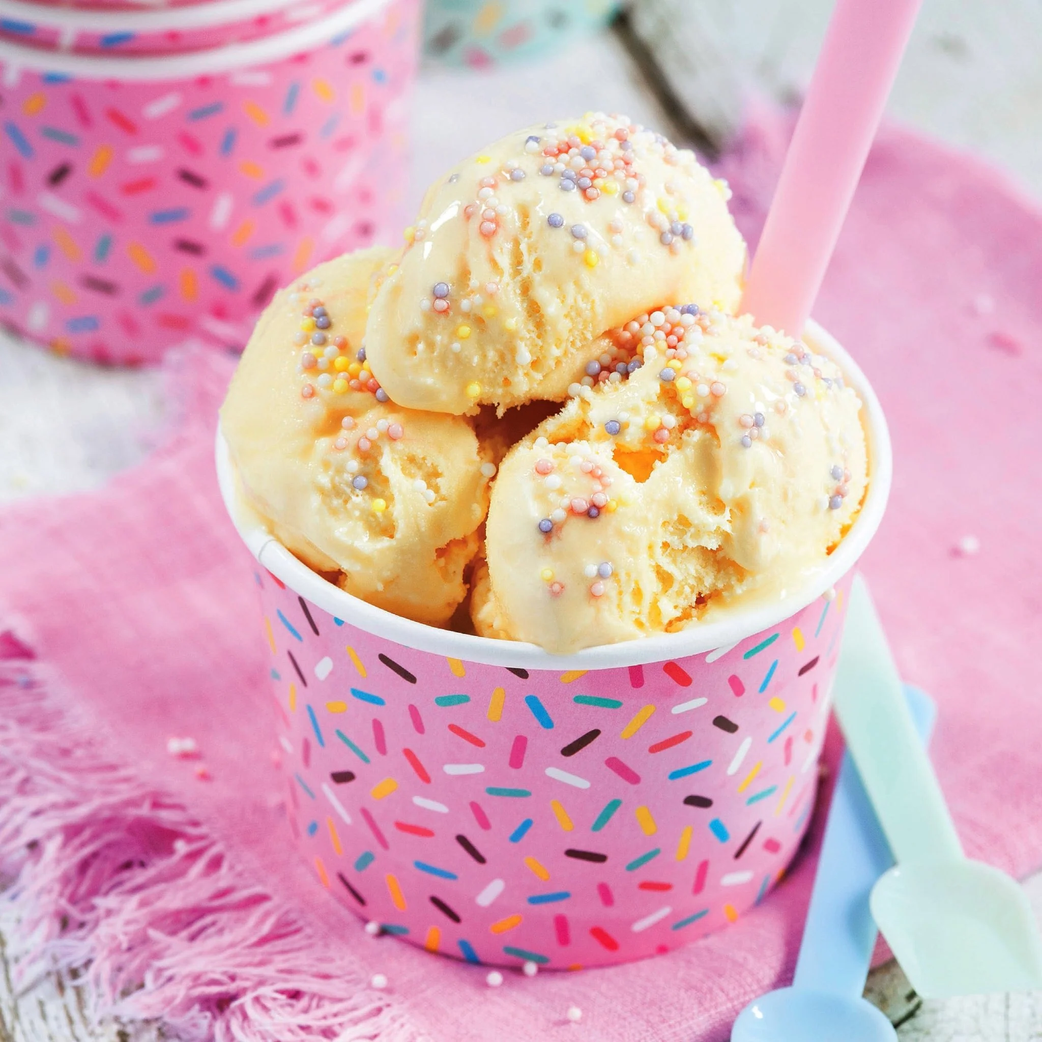 Hinkler Ultimate Ice Cream and Sorbet Kit - Image 4