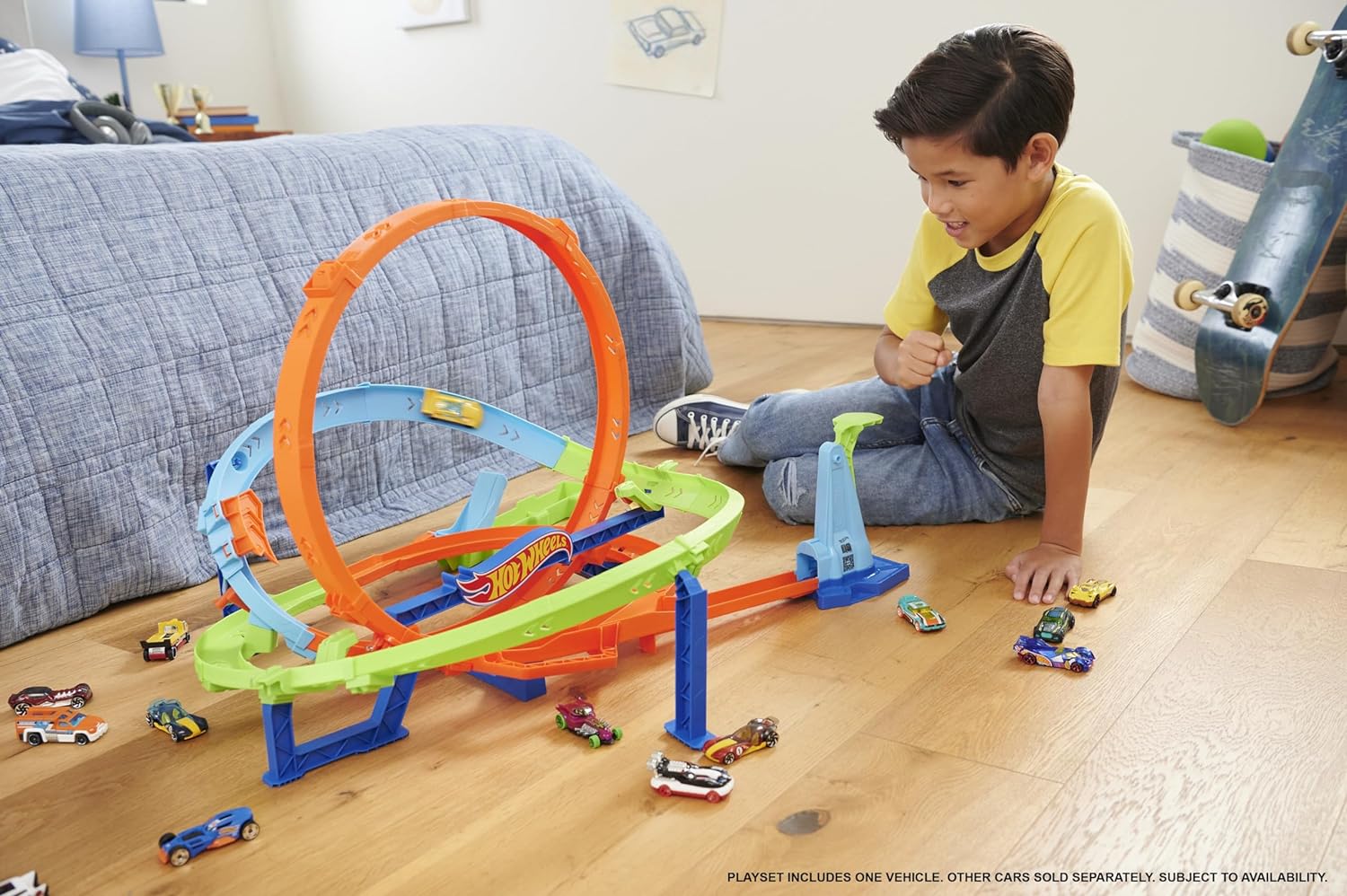 Hot Wheels Action Loop Cyclone Challenge Track Set with 1:64 Scale HTK16 - Image 3