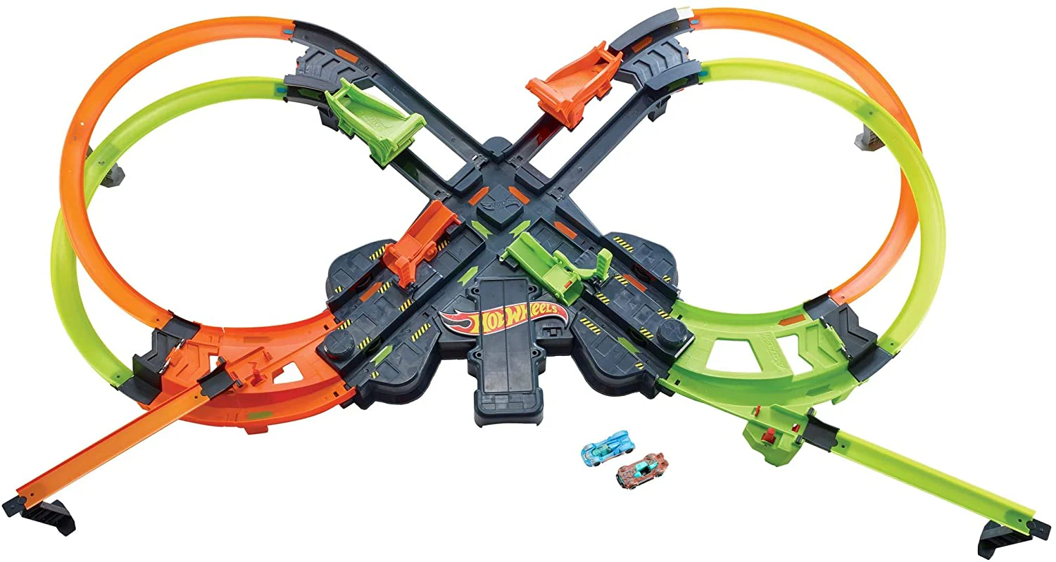 Hot Wheels Colossal Crash Track Set GFH87