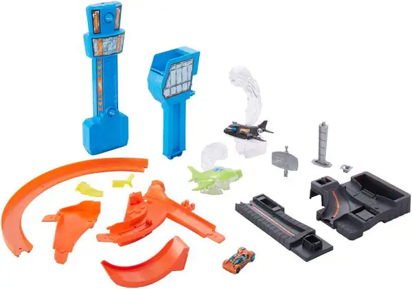 Hot Wheels Jet Jump Airport Track Playset GFH90 - Image 3