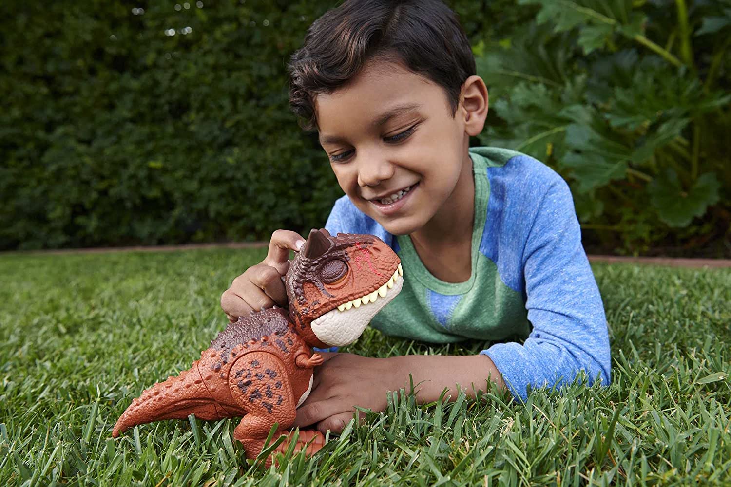 Jurassic World Camp Cretaceous Carnotaurus Toro Dinosaur Action HBY84 - Image 2