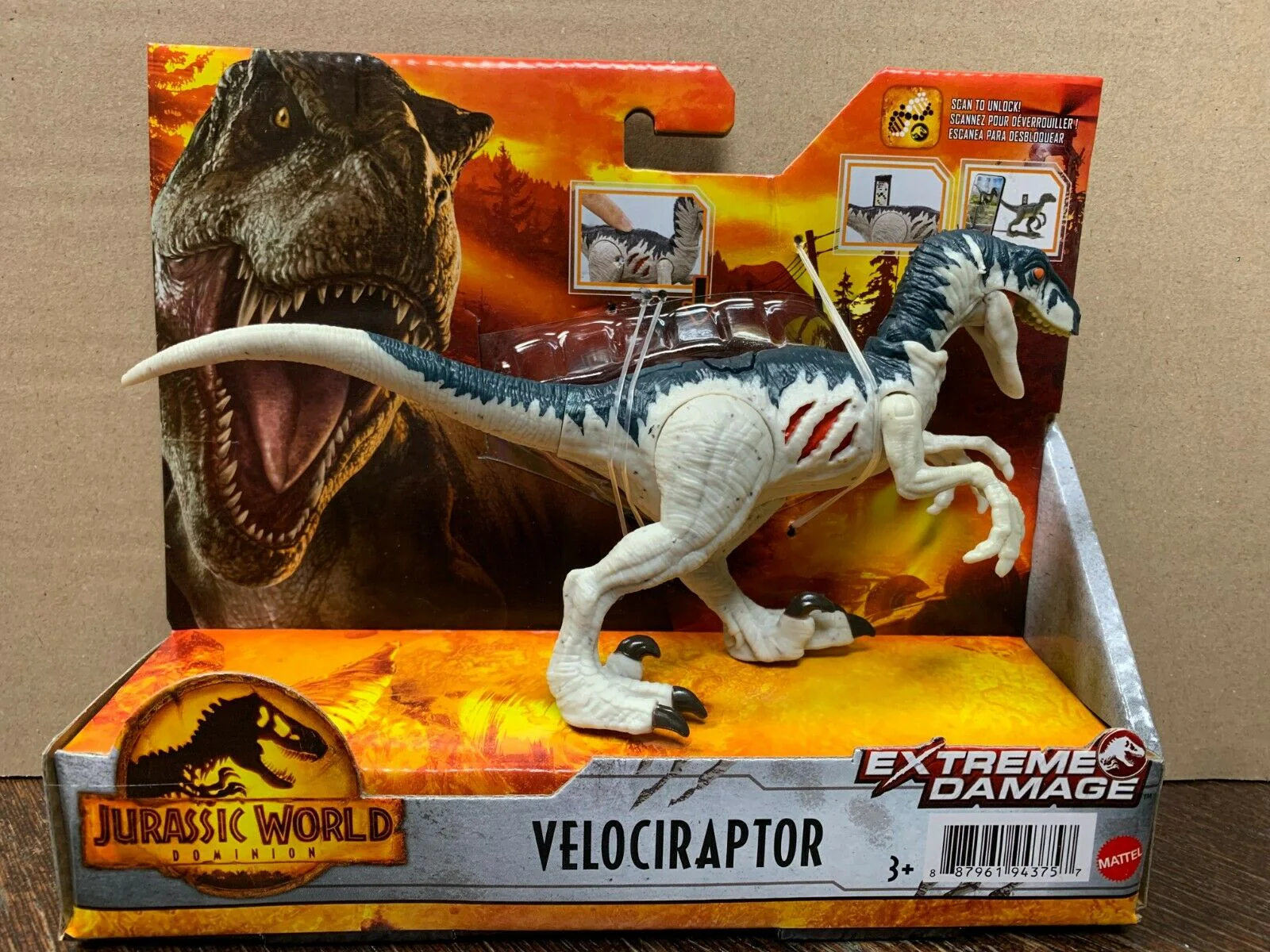 Jurassic World Extreme Damage Velociraptor GWN14/GWN13