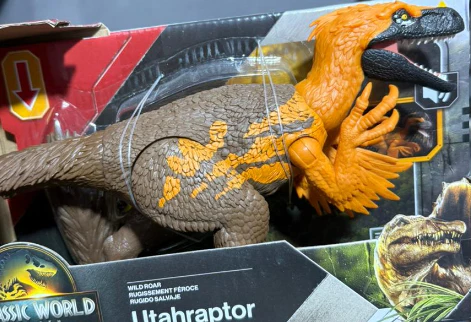 Jurassic World Wild Roar Assorted JGB87 - Image 3