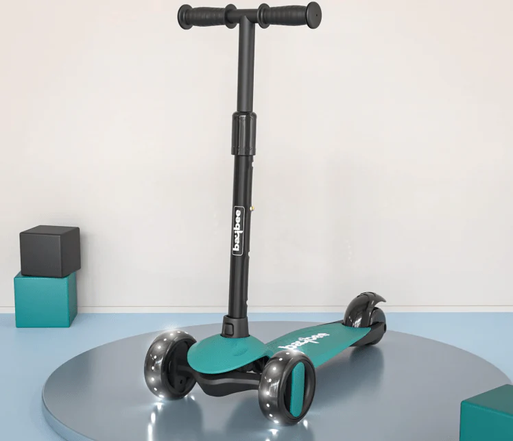 Kids Scooter with Lights Green 103-57