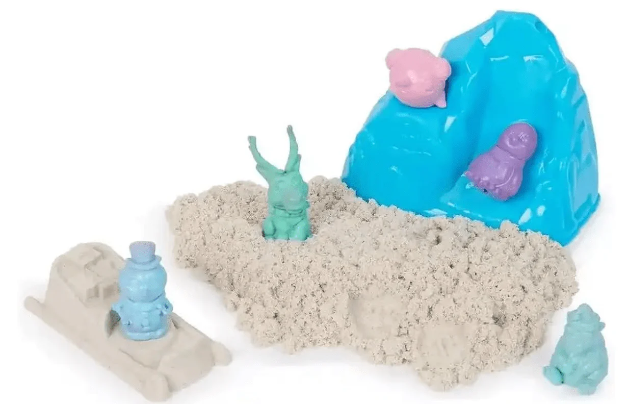 Kinetic Sand Snowy Surprise 6067892 - Image 2