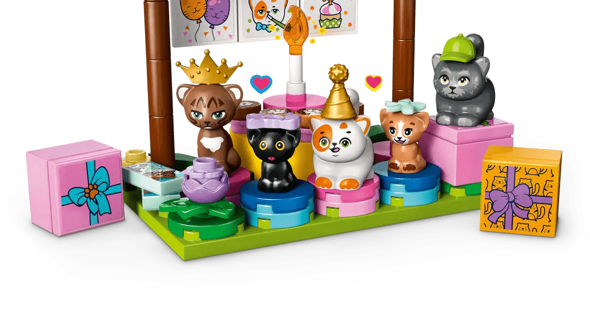 LEGO Cat Birthday Party & Tree House 42666 - Image 5