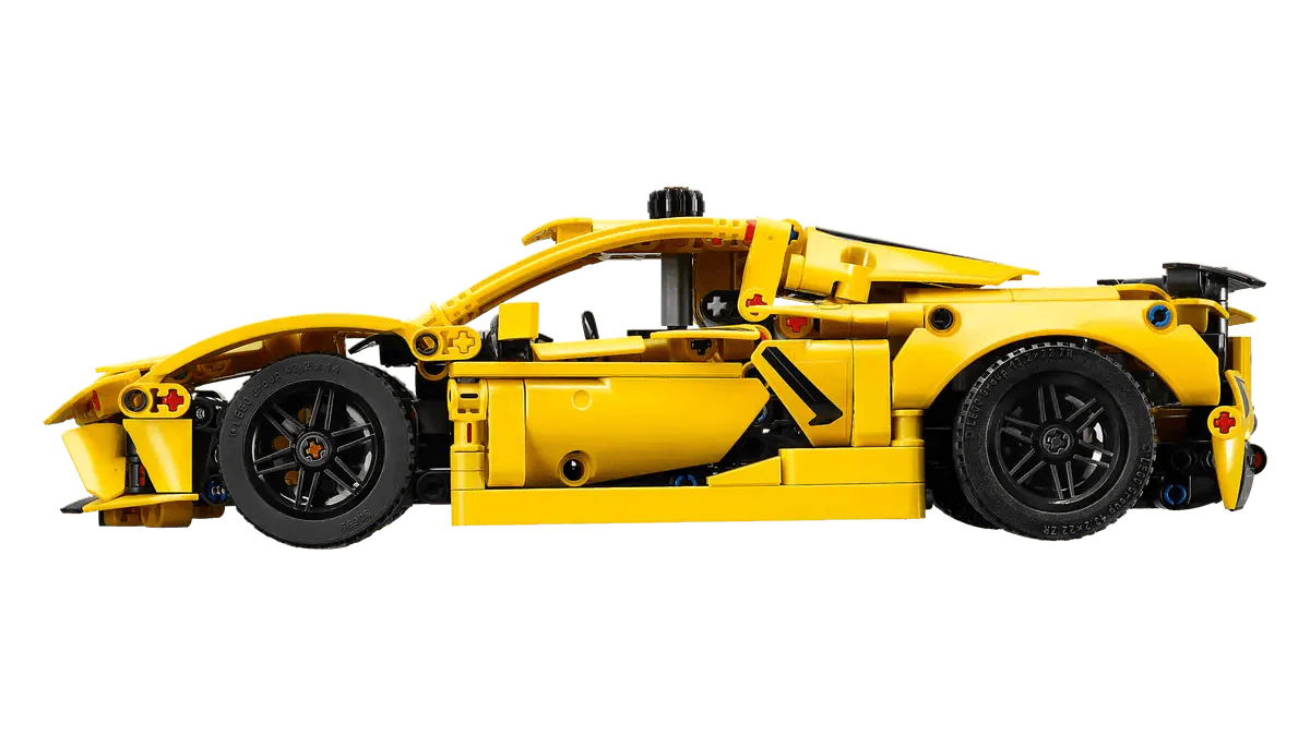 LEGO Chevrolet Corvette Stingray 6526816/42205 - Image 2