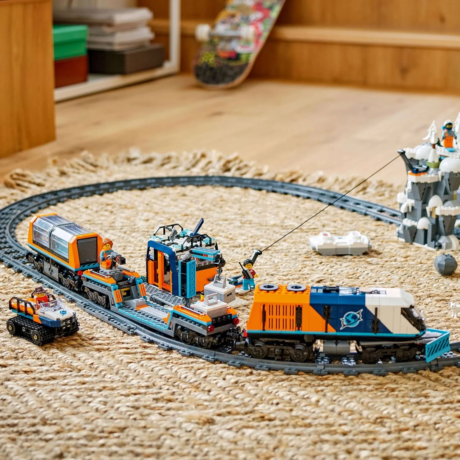 LEGO City Explorers' Arctic Polar Express Train V29 60470 - Image 7