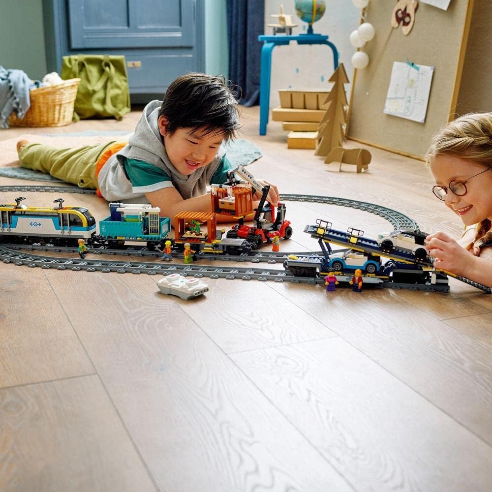LEGO City Freight Train 6385808/60336 - Image 6