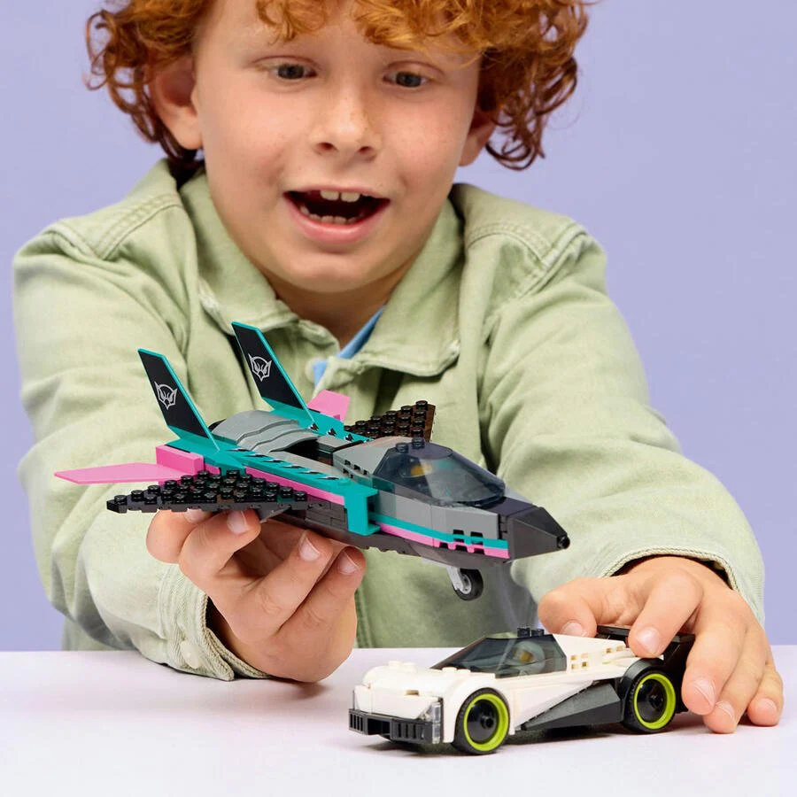 LEGO City Jet vs. Car 60489 - Image 3